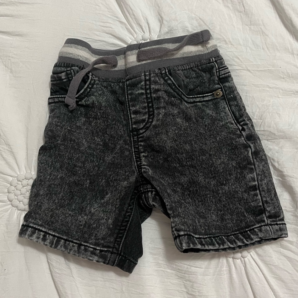 Dark grey toddle boy shorts